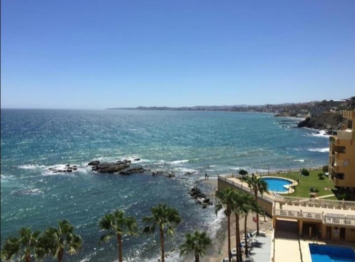 Espectacular Apartamento En Primera Linea De Playa Бенальмадена Экстерьер фото
